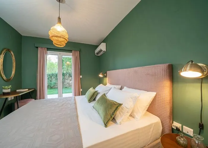 & Elegant With Private Garden Appartement Argostoli (Kefalonia)