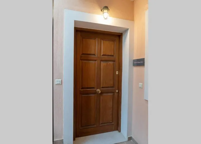 Appartement & Elegant With Private Garden