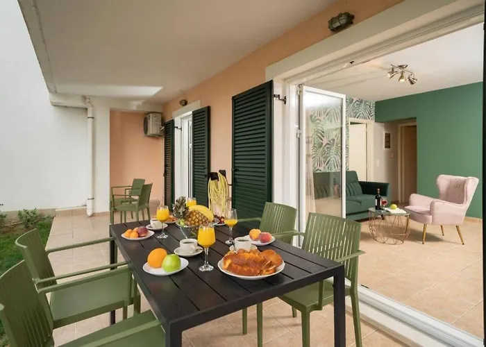Appartement & Elegant With Private Garden Argostoli (Kefalonia)
