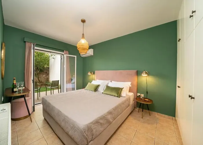 Appartement & Elegant With Private Garden *