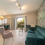 Apartman & Elegant With Private Garden Argosztóli