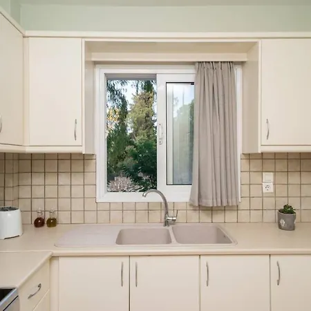Apartmán & Elegant With Private Garden Argostoli (Kefalonia)